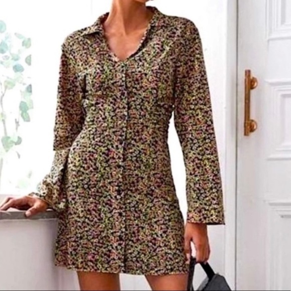 Zara Dresses & Skirts - Zara Floral‎ Print V-Neck Buttoned Down Pleated Sides Mini Shirt Dress